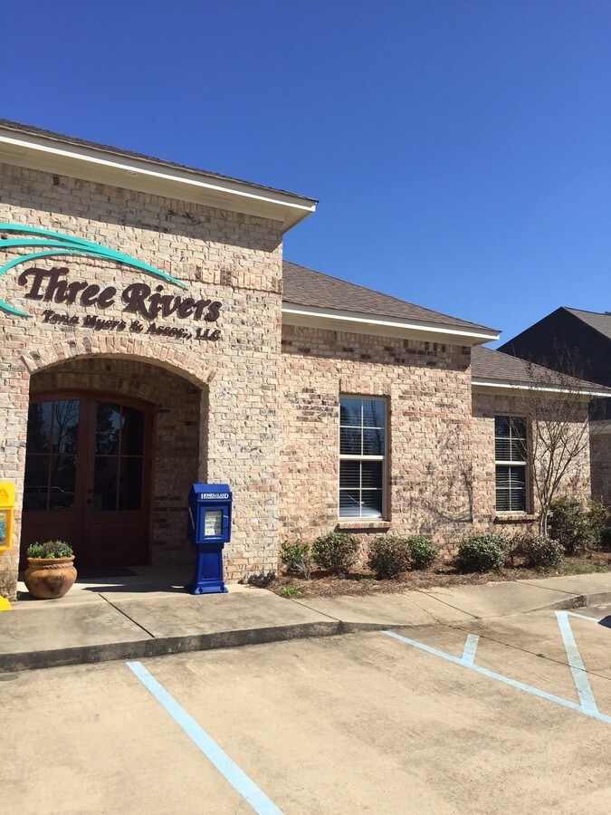 252 Katherine Dr, Flowood, MS 39232