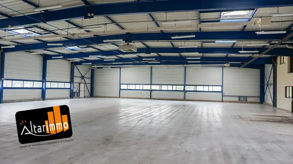 Office in Vernouillet for lease - Interior Photo - Image 3 of 5