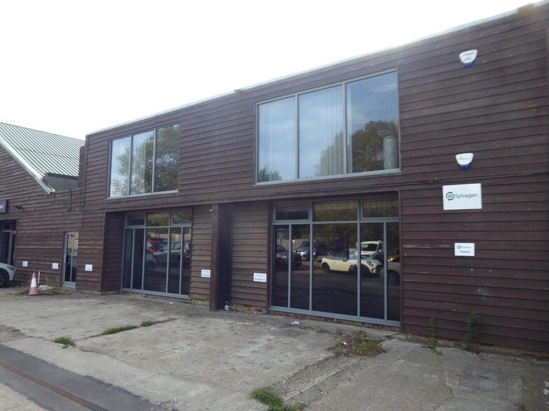 Lamberhurst Down, Tunbridge Wells for lease - Building Photo - Image 1 of 2