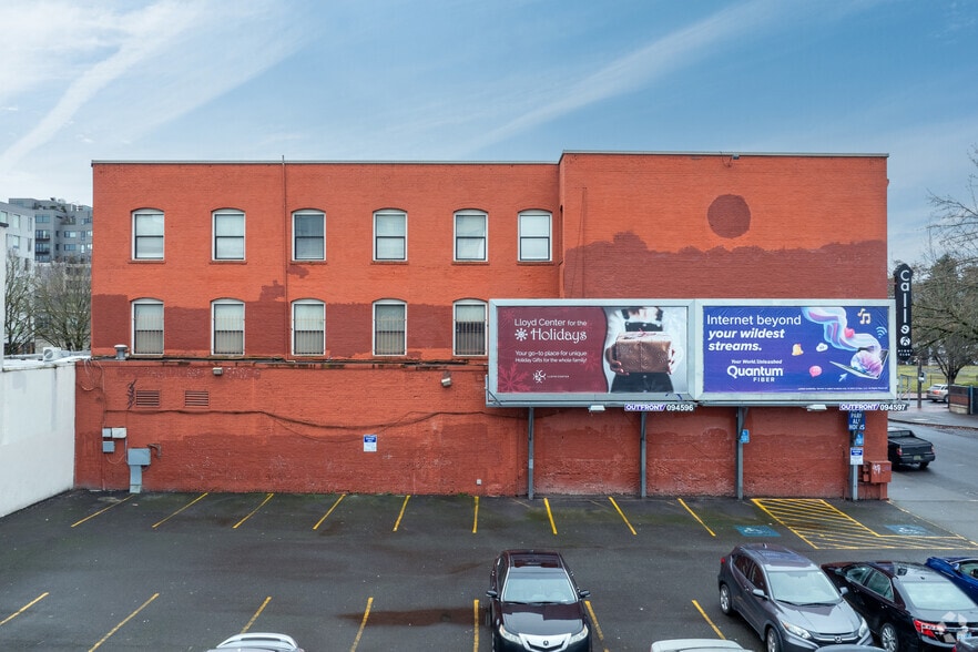 418 - 436 NW 6th Ave, Portland, OR for sale - Building Photo - Image 3 of 23