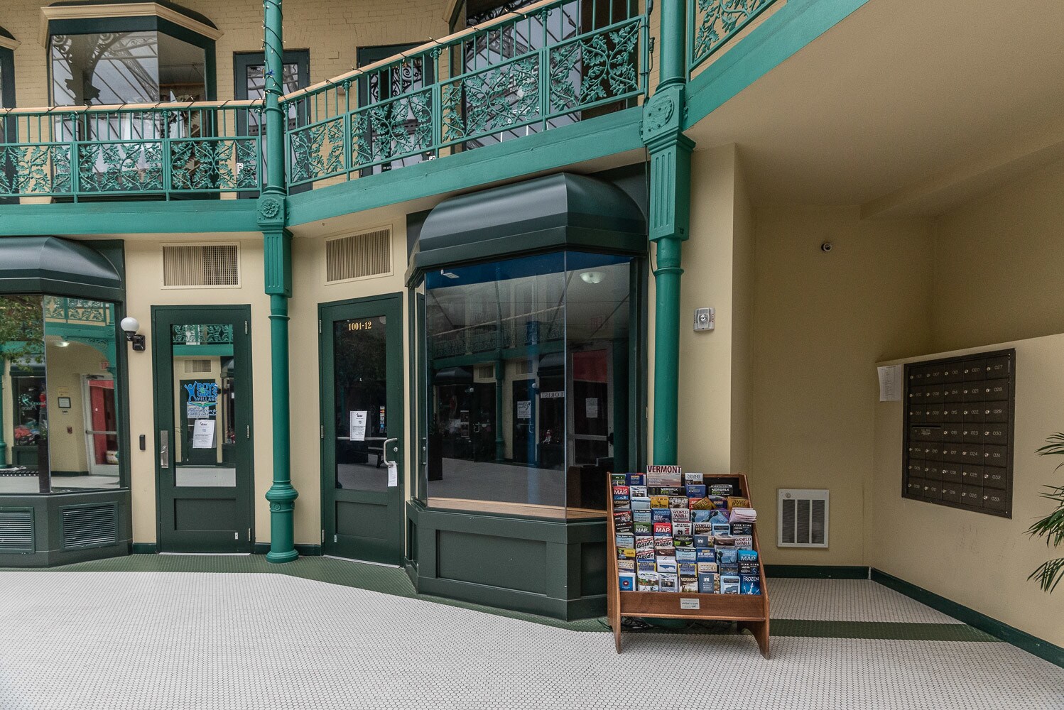 1001 Main St, Bridgeport, CT 06604 Retail Space for Lease