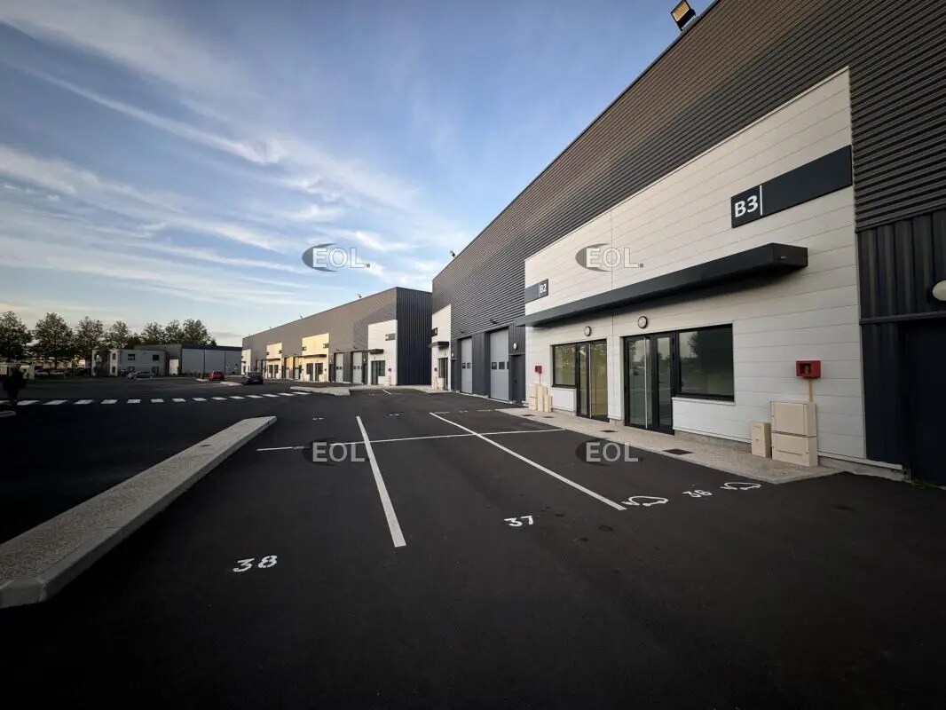 Flex in Savigny-le-Temple for lease Building Photo- Image 1 of 8