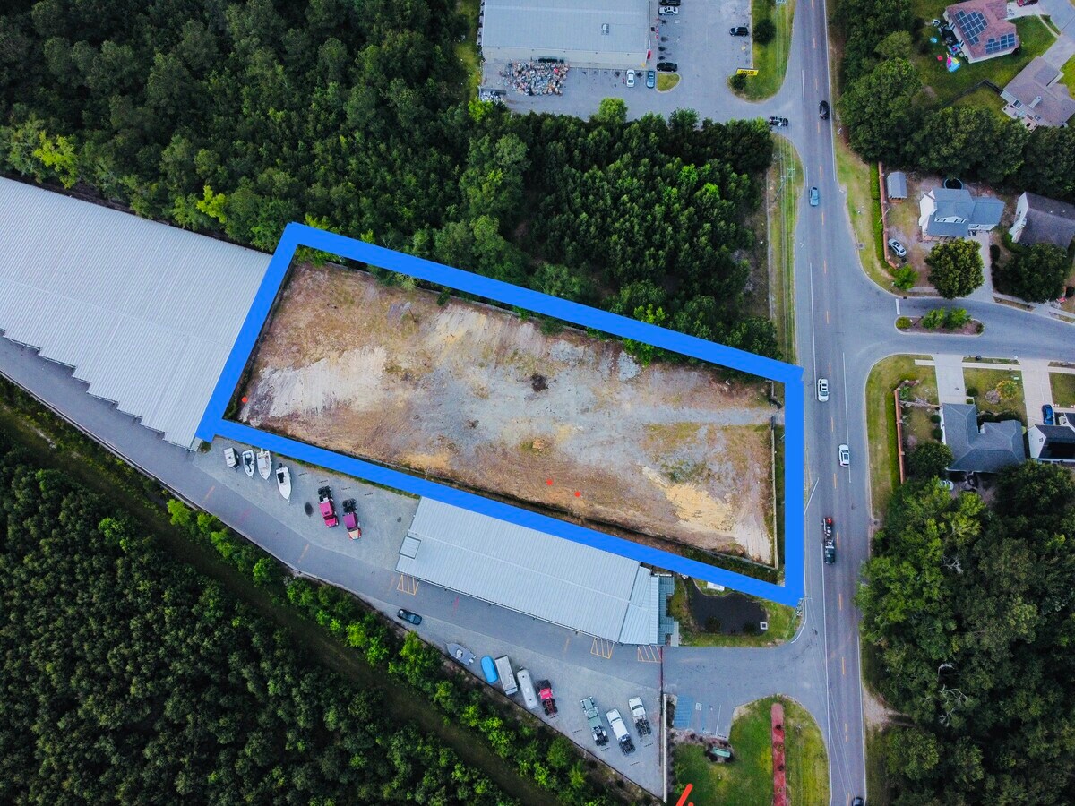 1427 Quacco Rd, Savannah, GA 31419 for Lease