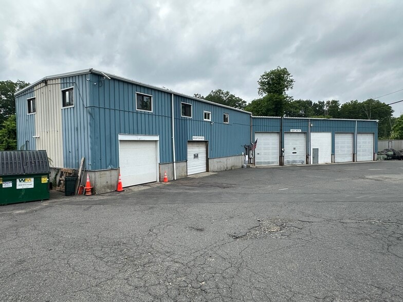 1635 Page Blvd, Springfield, MA for lease - Building Photo - Image 1 of 6