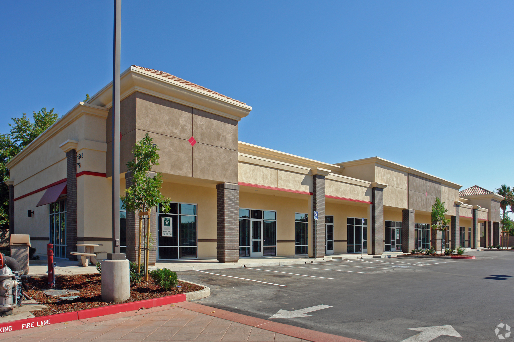 1555 Meadowview Rd, Sacramento, CA for lease Building Photo- Image 1 of 5