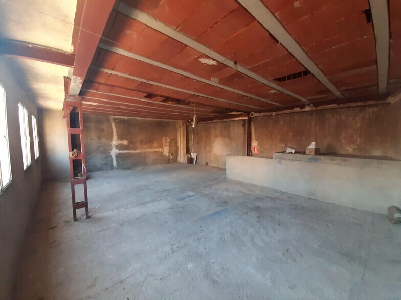 Retail in Cuéllar, Segovia for lease - Interior Photo - Image 2 of 10