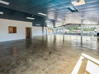 More details for 512 Kanuga Rd, Hendersonville, NC - Retail for Lease