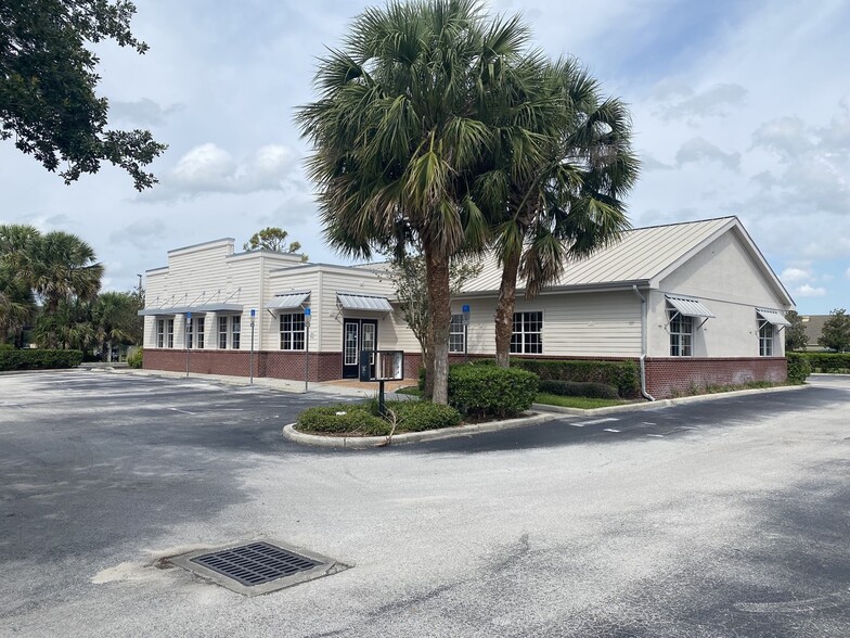 310 S Alafaya Trl, Orlando, FL for lease - Building Photo - Image 2 of 7