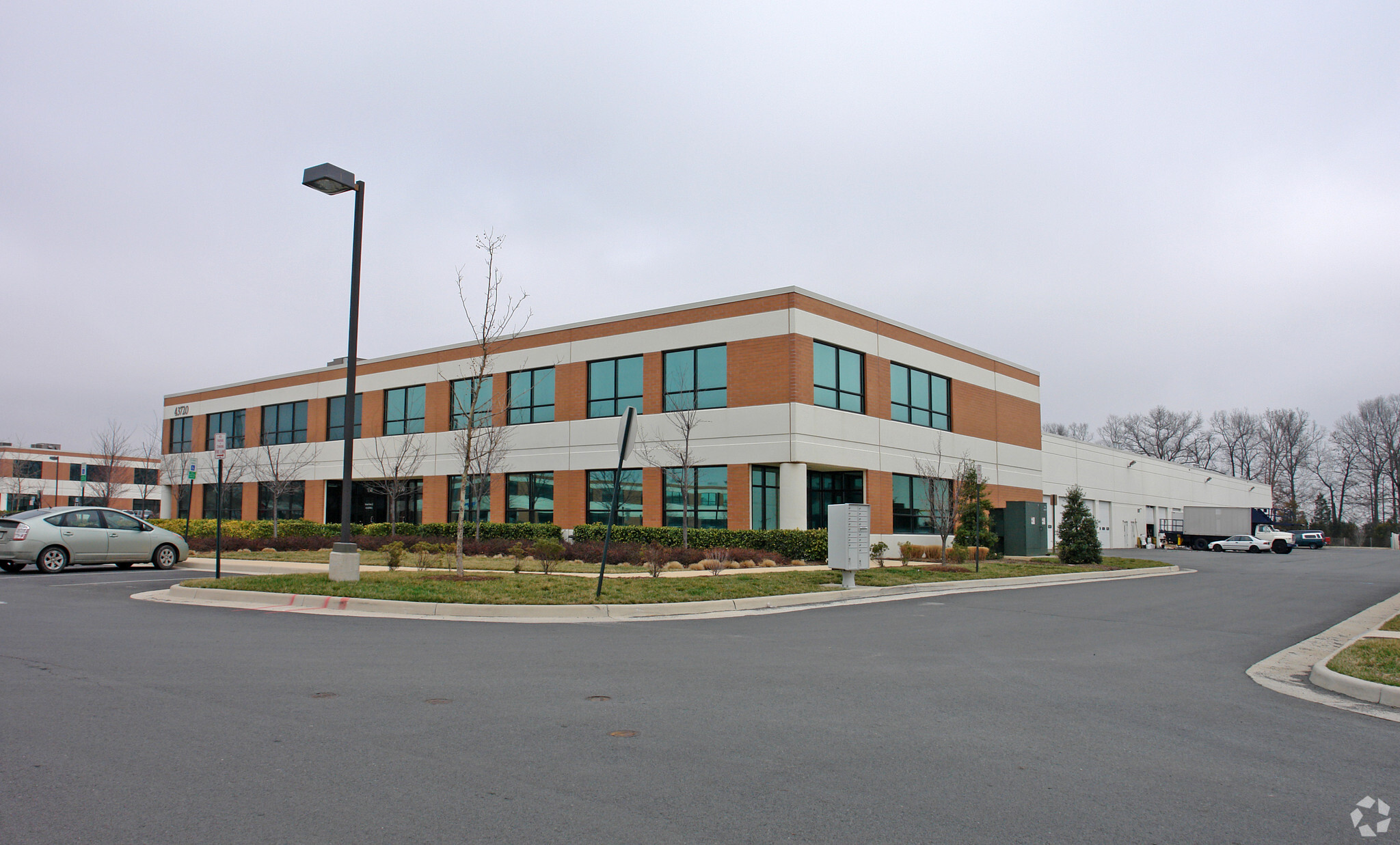 43720 Trade Center Pl, Sterling, VA for lease Building Photo- Image 1 of 5