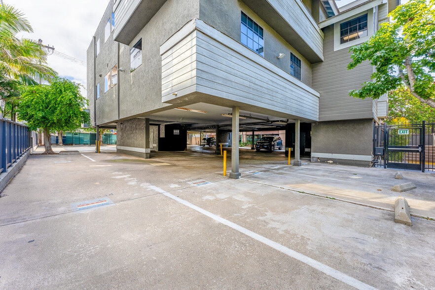 4045 3rd Ave, San Diego, CA for lease - Building Photo - Image 3 of 8
