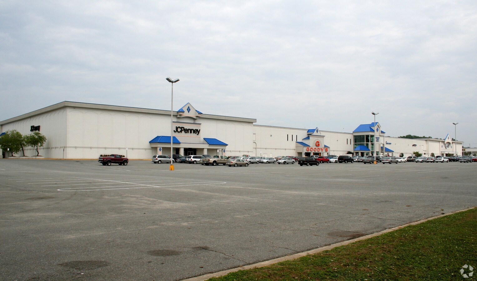 834 Hardee Rd, Kinston, NC 28504