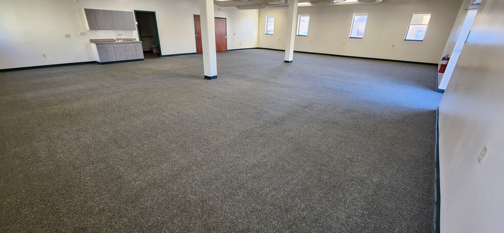 310 Lortz Ave, Chambersburg, PA for lease - Interior Photo - Image 3 of 6