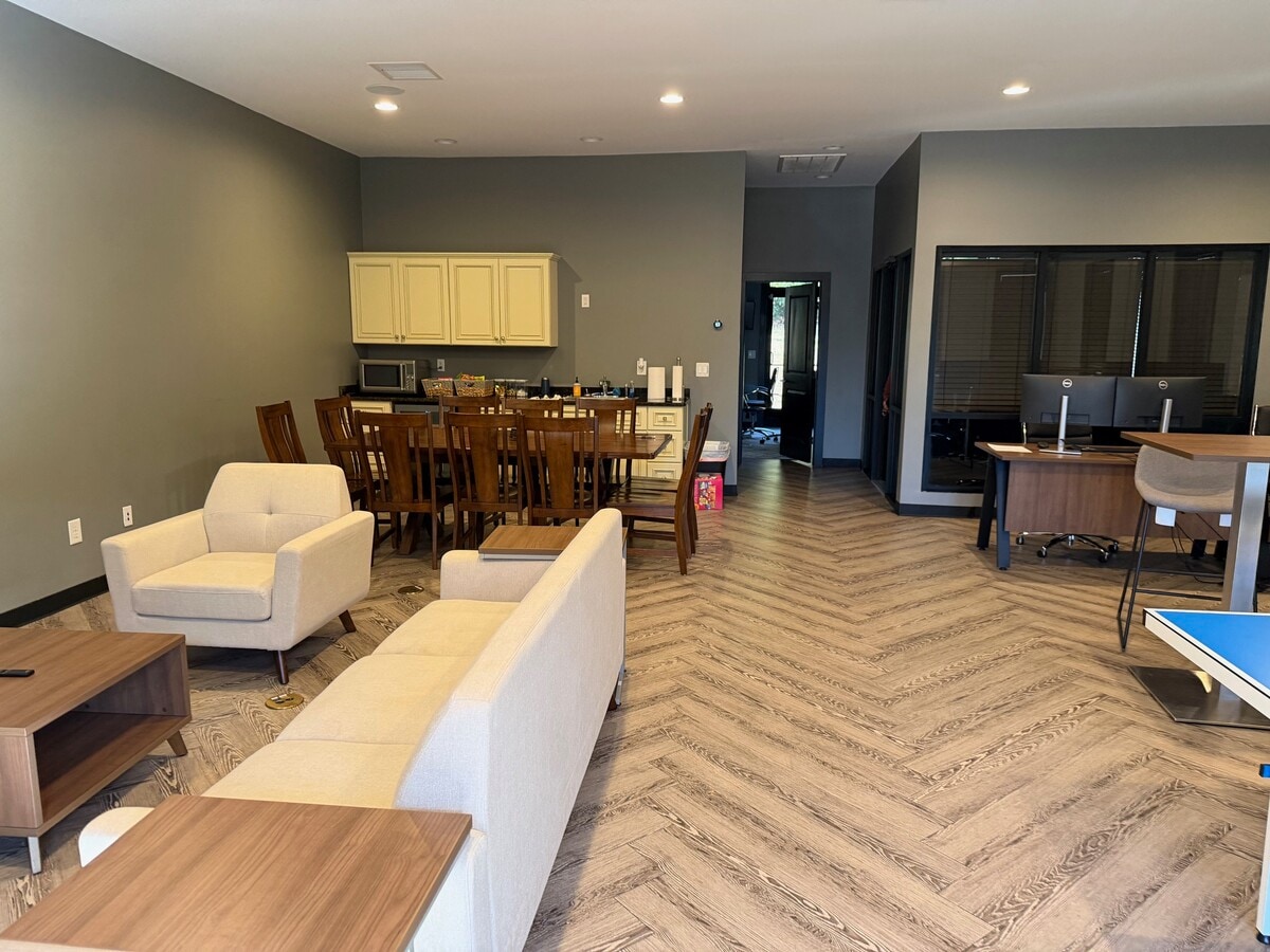 174 Saundersville Rd, Hendersonville, TN 37075 - Unit 501 - - Interior Photo - Image 1 of 6