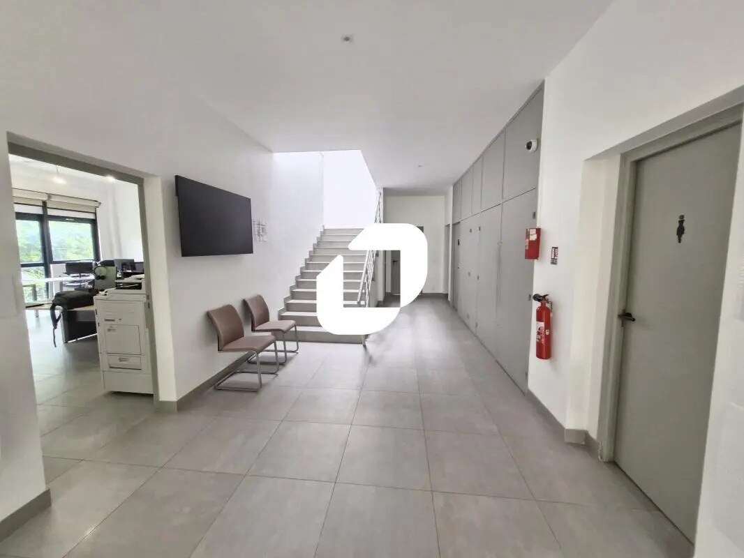 6 Allée Hendrik Lorentz, Champs-sur-Marne for lease Building Photo- Image 1 of 27