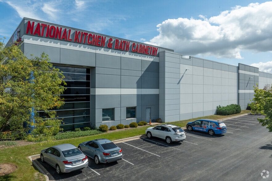 1811 W Normantown Rd, Romeoville, IL for lease - Building Photo - Image 2 of 7