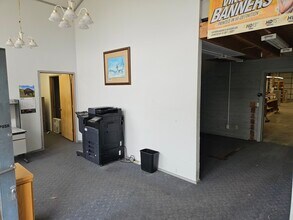 510 E 5th Ave, Post Falls, ID for lease Interior Photo- Image 1 of 12