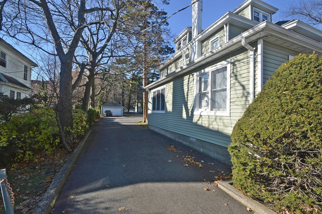 41 Hilton Ave, Hempstead, NY 11550