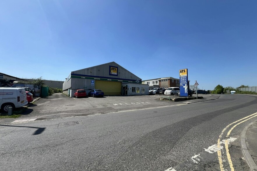 Manor Rd, Frome for sale - Primary Photo - Image 1 of 1