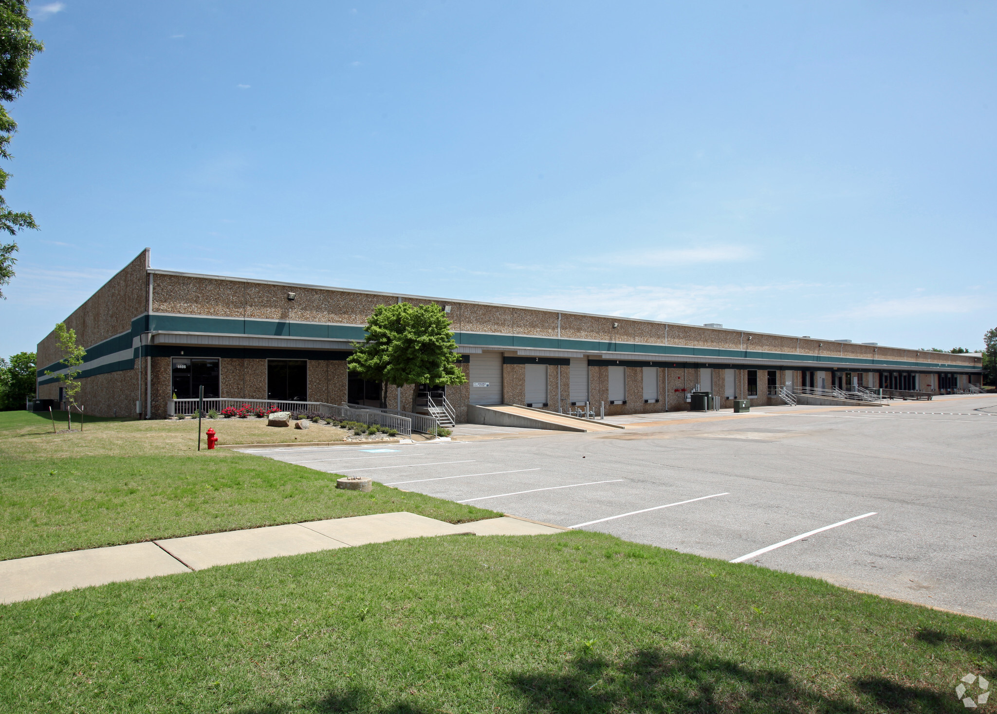 4406-4430 Malone Rd, Memphis, TN for lease Primary Photo- Image 1 of 6