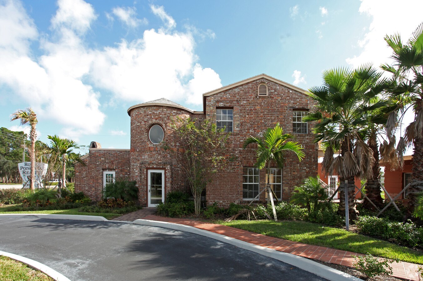 4828 Lake Worth Rd, Greenacres, FL 33463