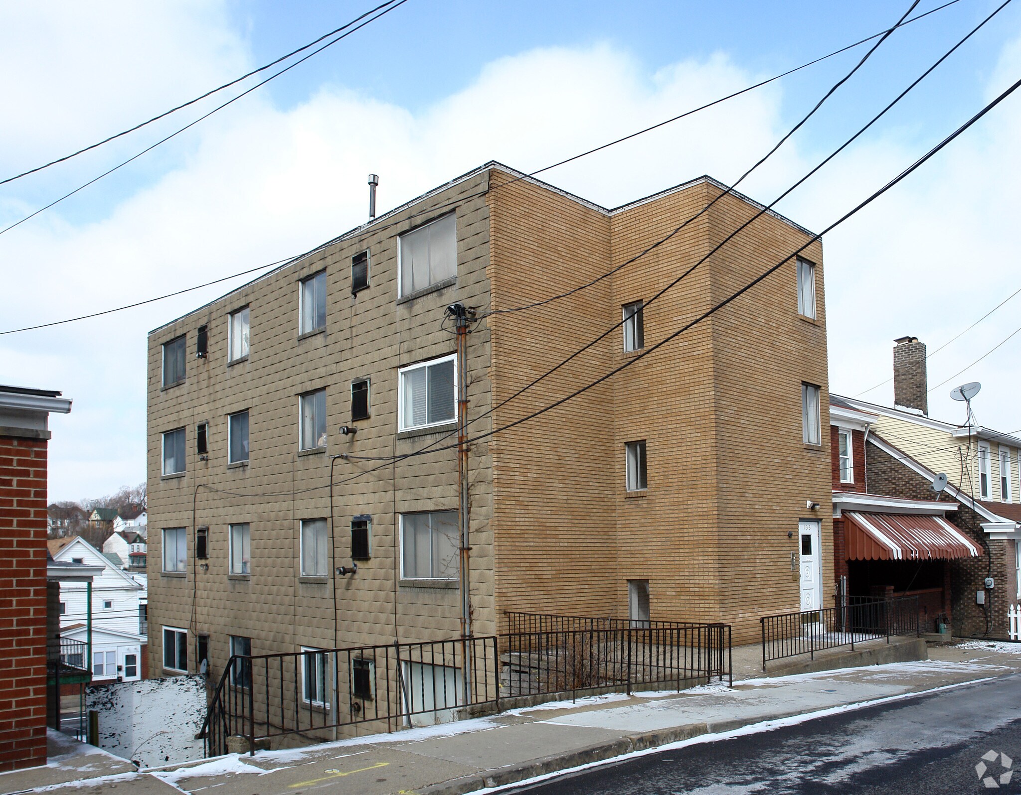 133 Stamm Ave, Pittsburgh, PA for sale Primary Photo- Image 1 of 1