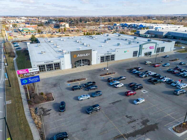 7143 E State St, Rockford, IL for sale - Aerial - Image 1 of 13