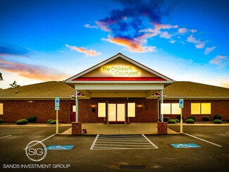 More details for 3330 S Peak Dr, Fayetteville, NC - Retail for Sale