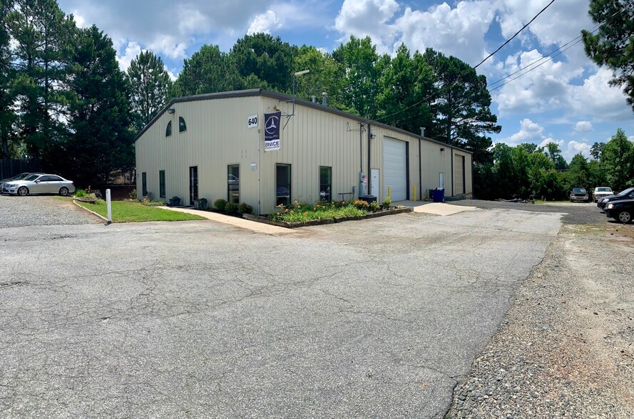 640 James Rd, Alpharetta, GA for sale - Primary Photo - Image 1 of 1