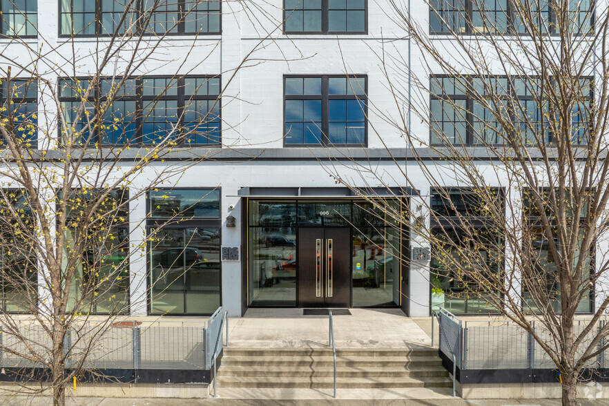 911 Western Ave, Seattle, WA for lease - Building Photo - Image 3 of 9