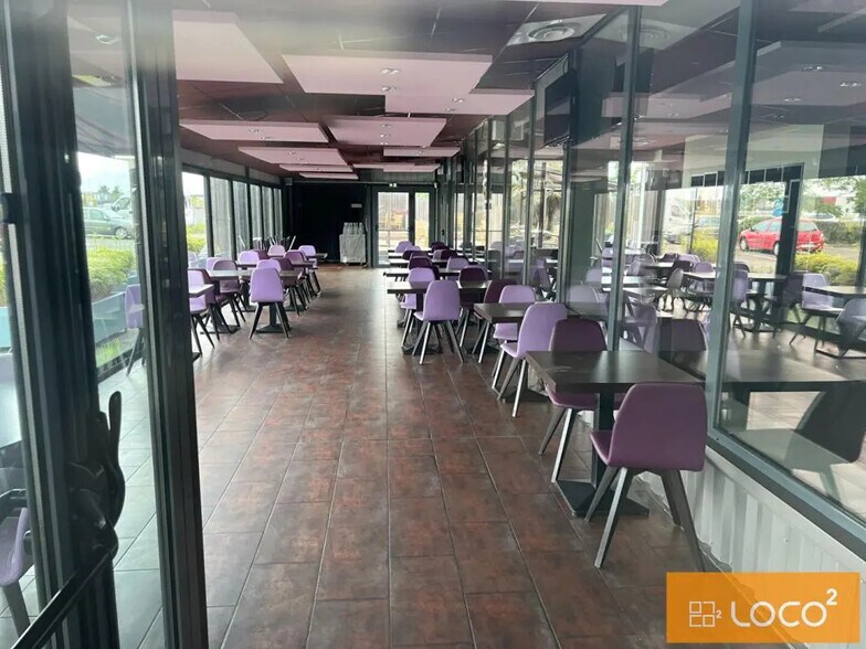 7 Rue Sadi Carnot, Plaisance-du-Touch for lease - Interior Photo - Image 3 of 3