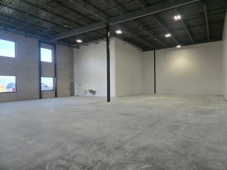 1548 American Way, Payson, UT for lease - Interior Photo - Image 3 of 18