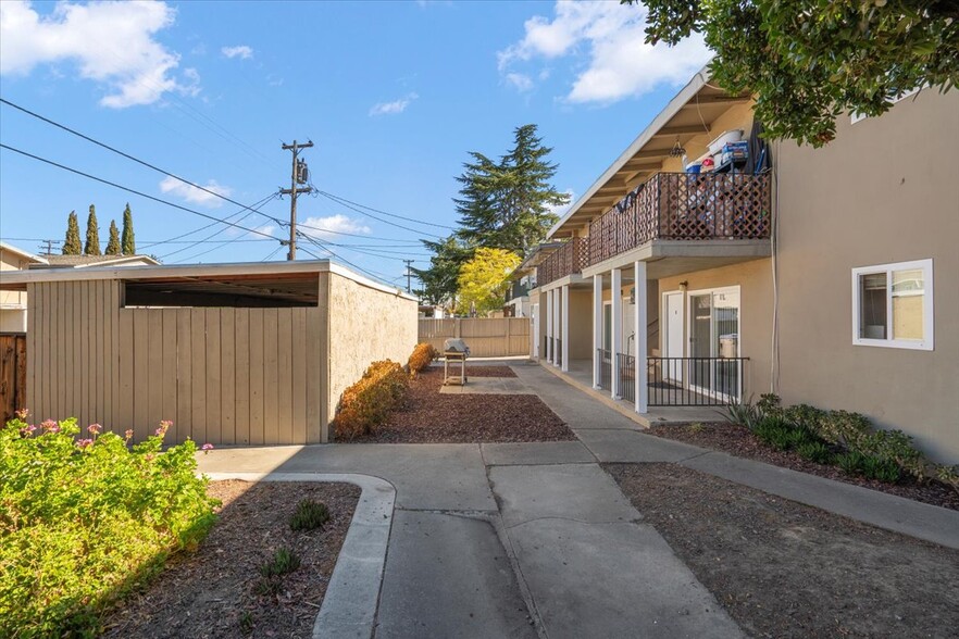 1795 Bradford Way, San Jose, CA for sale - Building Photo - Image 3 of 18