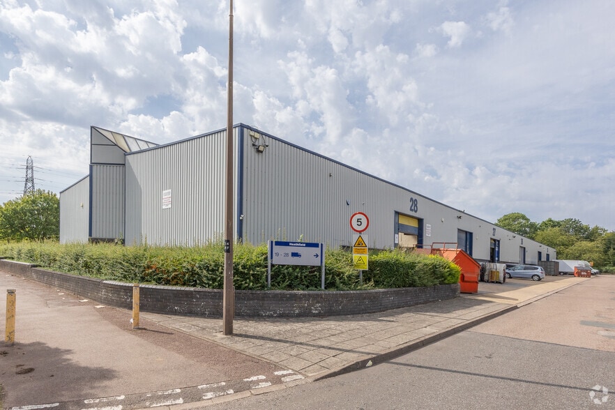 Stacey Bushes, Milton Keynes for lease - Primary Photo - Image 2 of 3