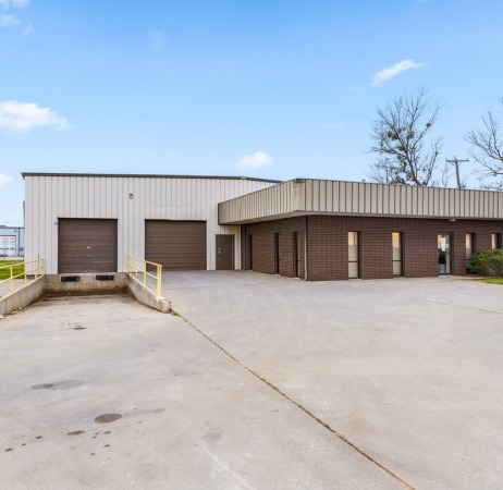 3511 Central Fwy, Wichita Falls, TX for lease - Building Photo - Image 2 of 3