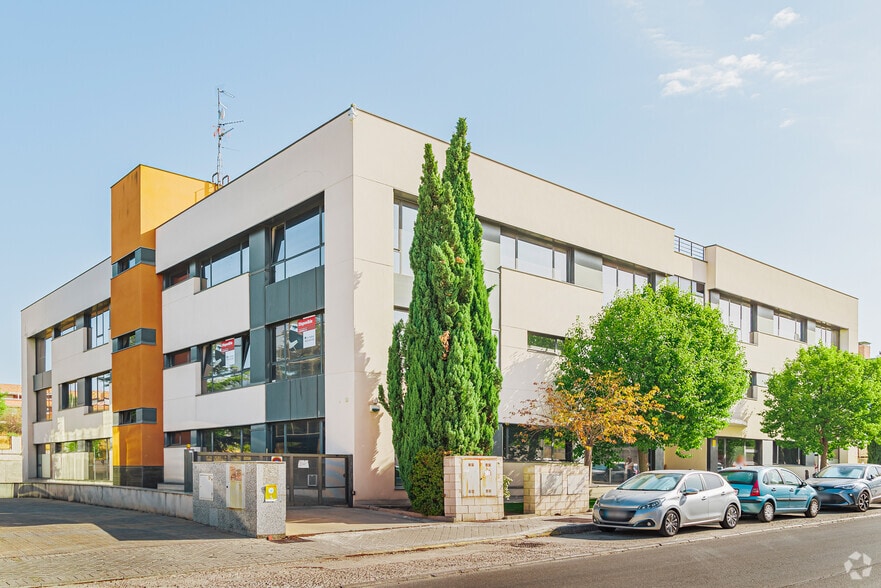 Office in Villaviciosa de Odón, Madrid for lease - Building Photo - Image 1 of 2