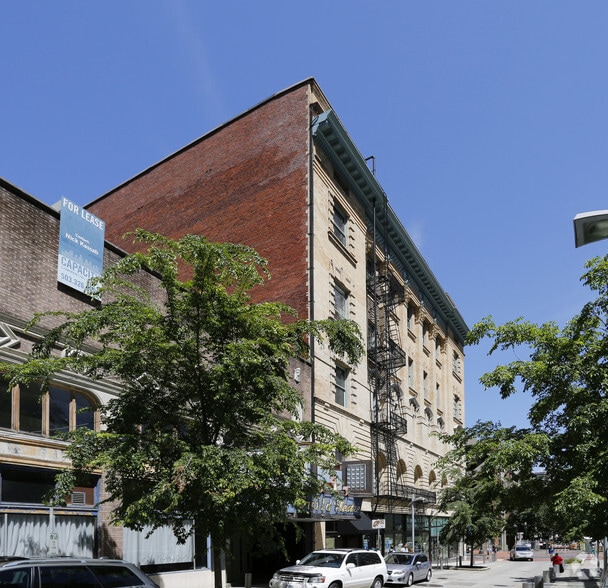 918 SW Yamhill St, Portland, OR for sale - Building Photo - Image 2 of 19