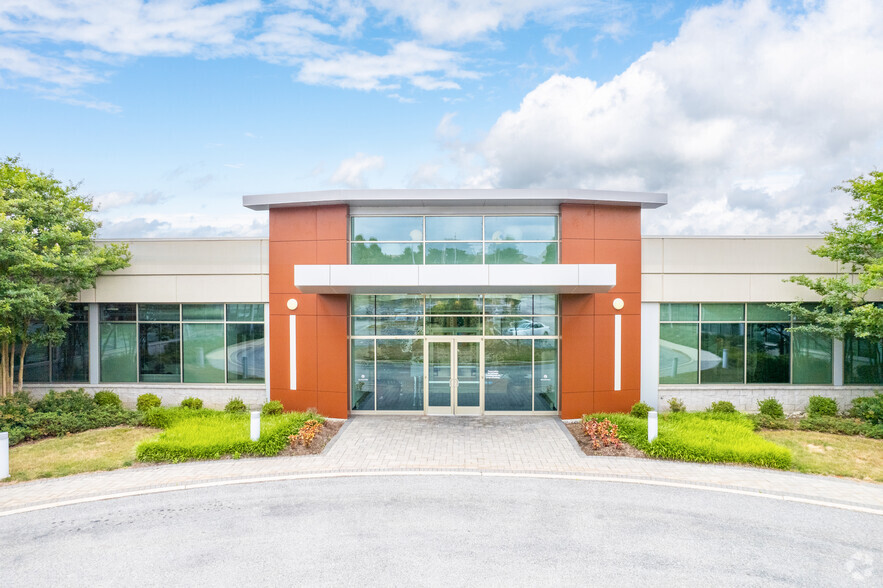 2476 Swedesford Rd, Malvern, PA for lease - Building Photo - Image 1 of 8