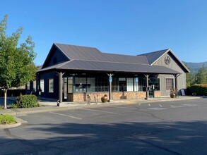 807 St Helena Hwy, Saint Helena, CA for lease Building Photo- Image 1 of 5