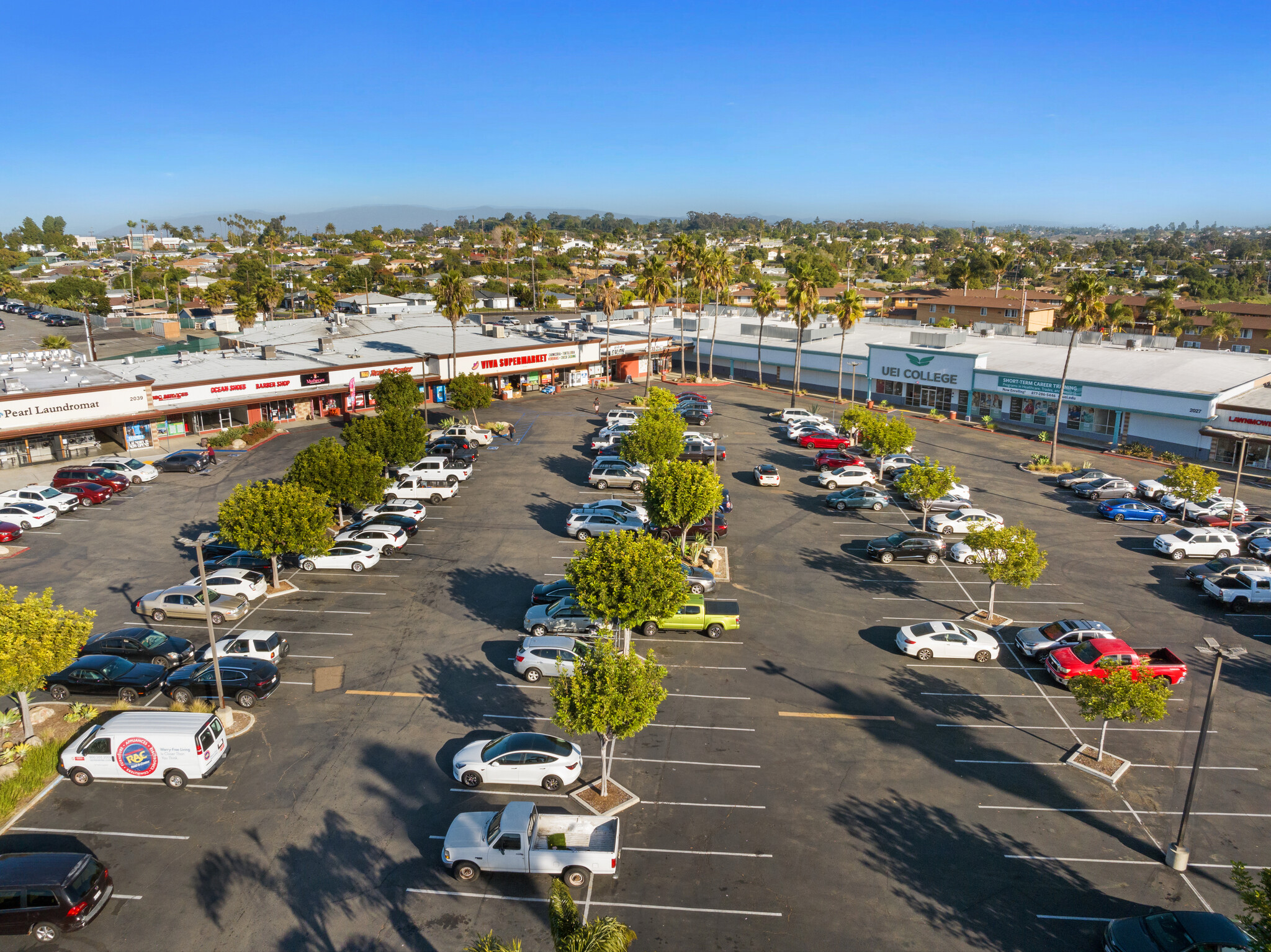 2007-2041 Mission Ave, Oceanside, CA for lease Building Photo- Image 1 of 17