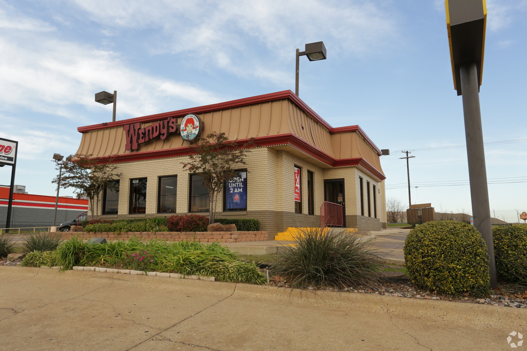 1981 Fort Worth Dr, Dallas, TX for sale Primary Photo- Image 1 of 1