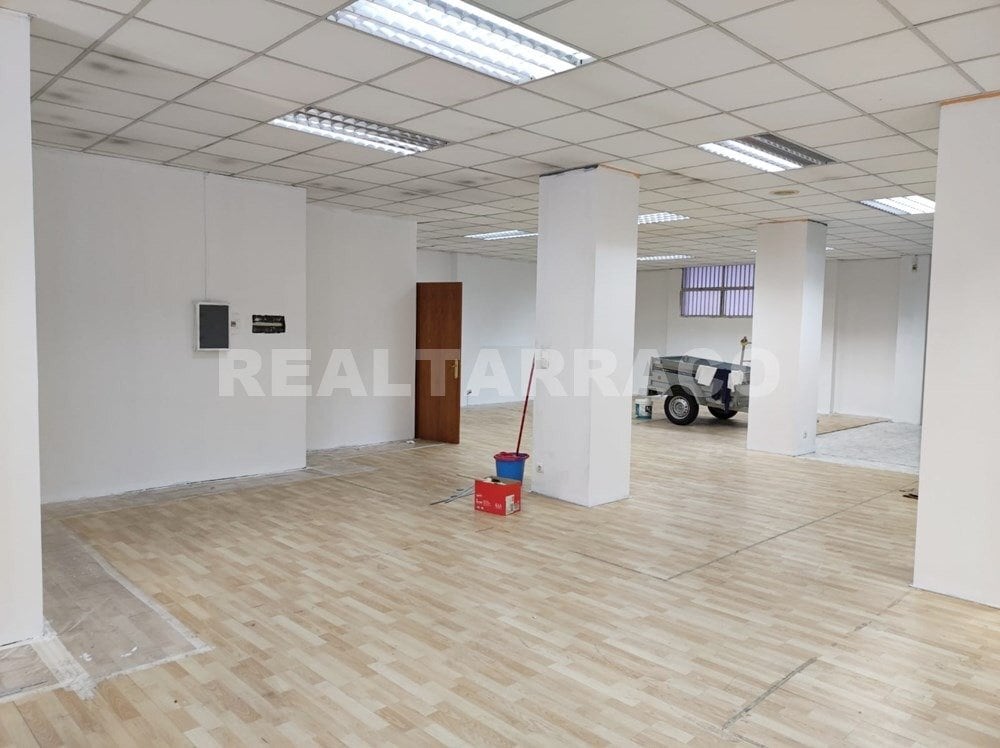 Retail in Reus, Tarragona for lease Interior Photo- Image 1 of 3