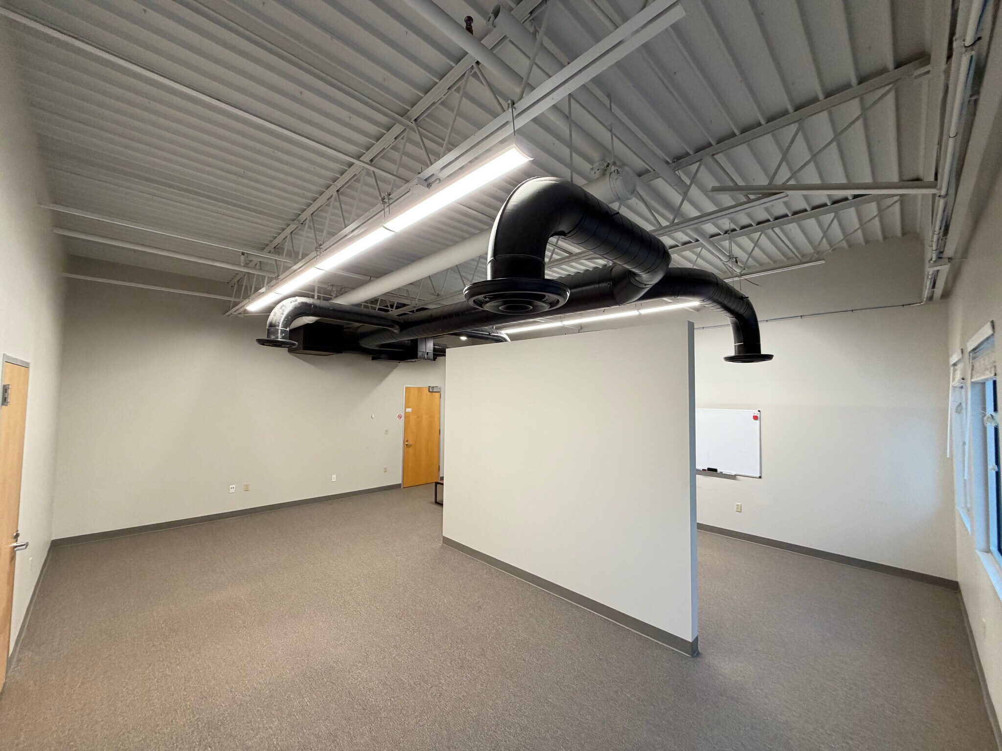 2035 Central Cir, McKinney, TX for lease Interior Photo- Image 1 of 4