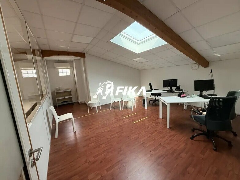 Office in Toulouse for lease - Interior Photo - Image 3 of 5