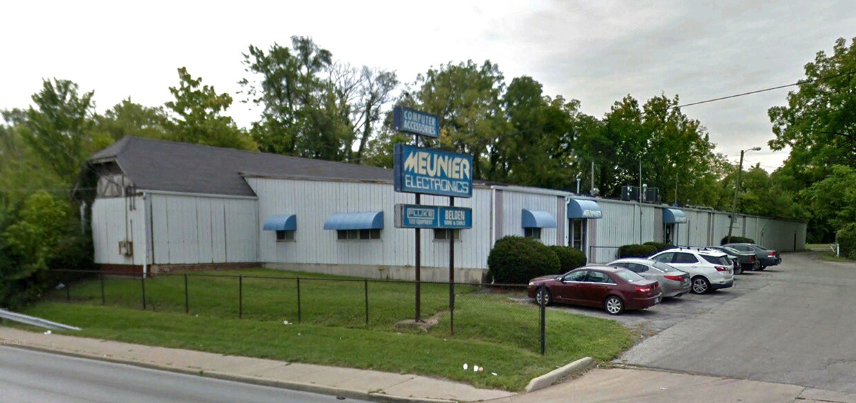 3409 E Washington St, Indianapolis, IN 46201