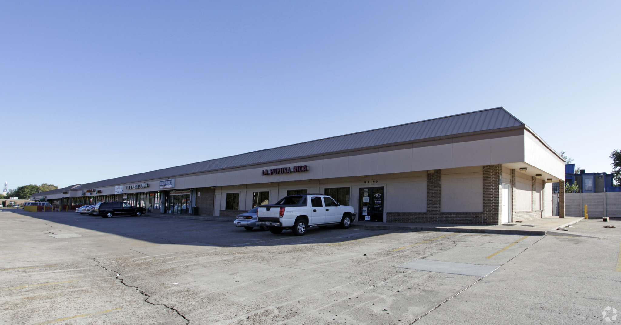 9121-9399 S Gessner Dr, Houston, TX for lease Building Photo- Image 1 of 7