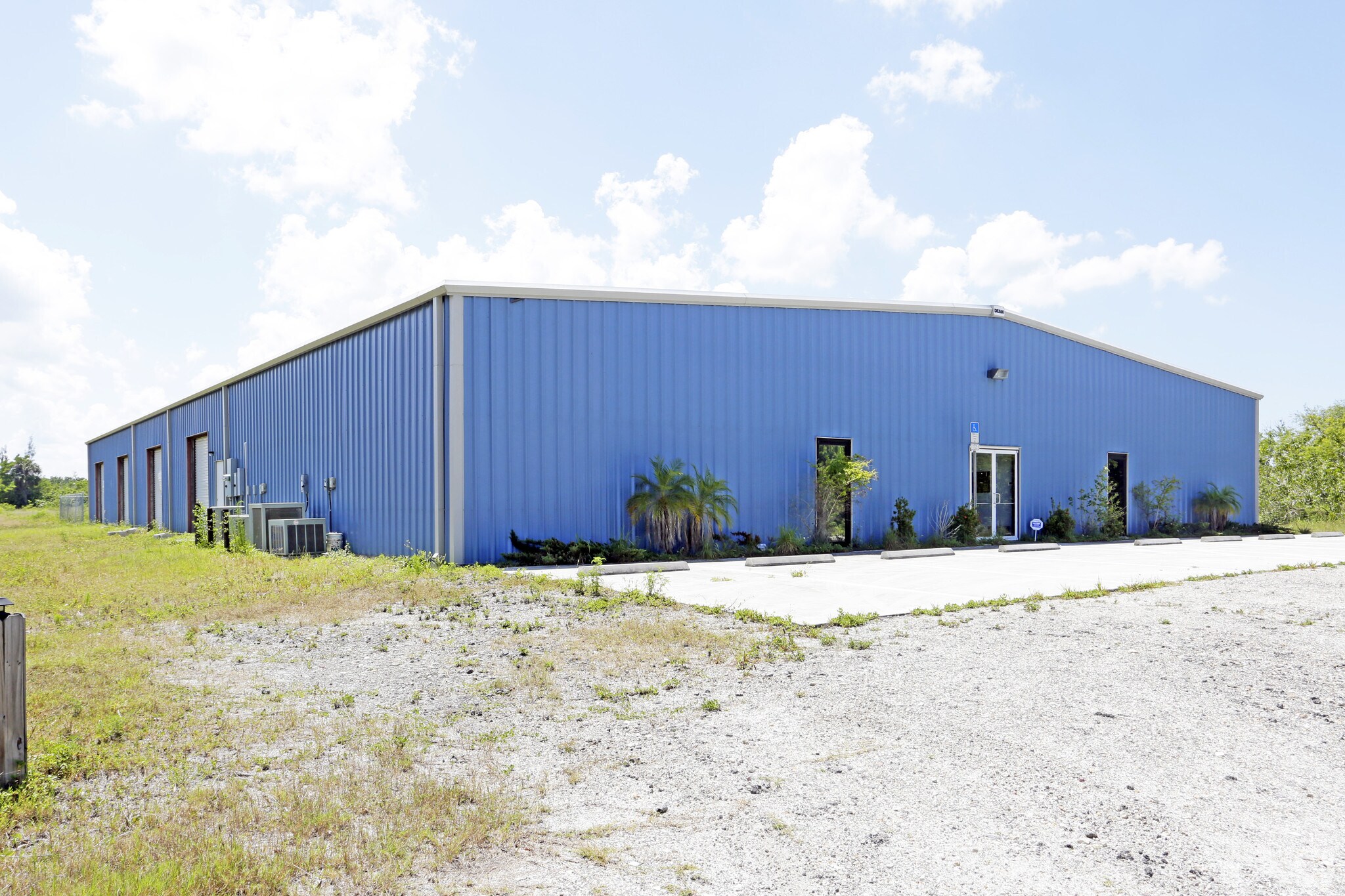 2551 Taylor Rd, Punta Gorda, FL for sale Primary Photo- Image 1 of 7