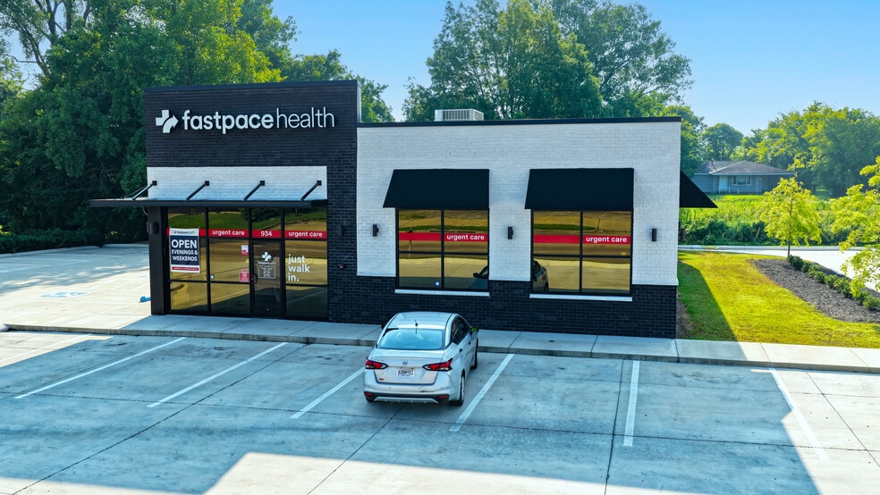 Fast Pace Health portfolio of 3 properties for sale on LoopNet.com - Building Photo - Image 1 of 19