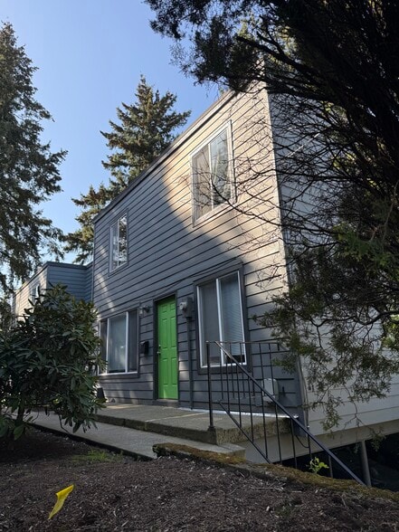 117 SE 30th Pl, Portland, OR for sale - Building Photo - Image 3 of 8