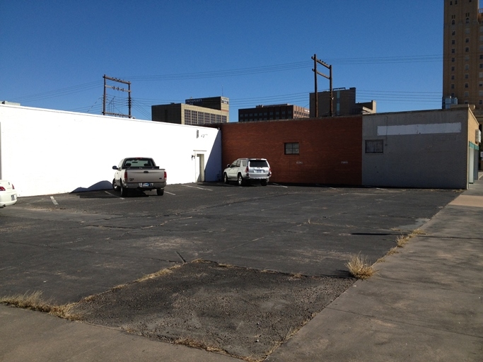 309 Hickory St, Abilene, TX for lease - Building Photo - Image 2 of 24