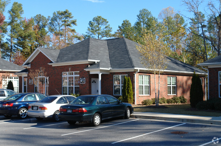 11539 Park Woods Cir, Alpharetta, GA for lease - Building Photo - Image 3 of 18